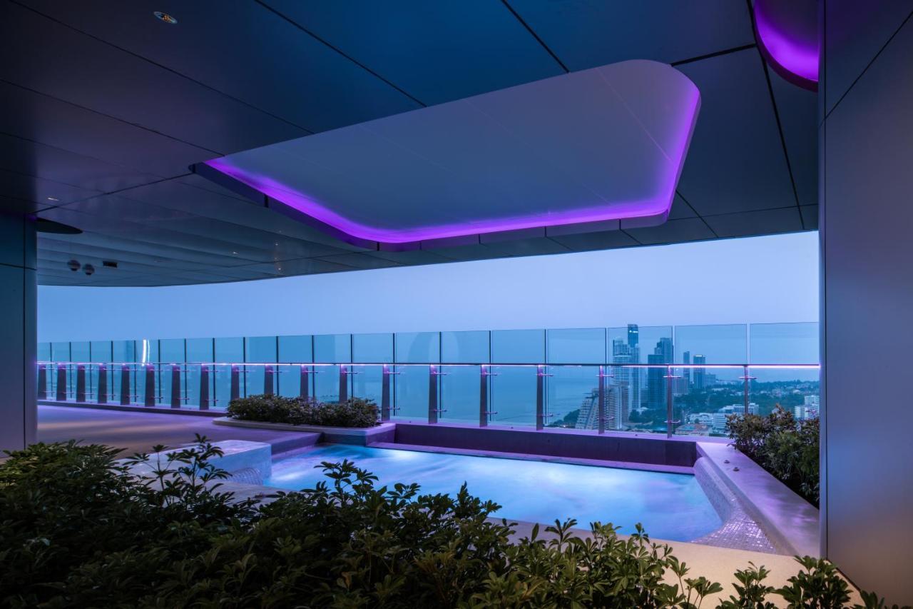 Grande Centre Point Space Pattaya Dış mekan fotoğraf The Sky Garden